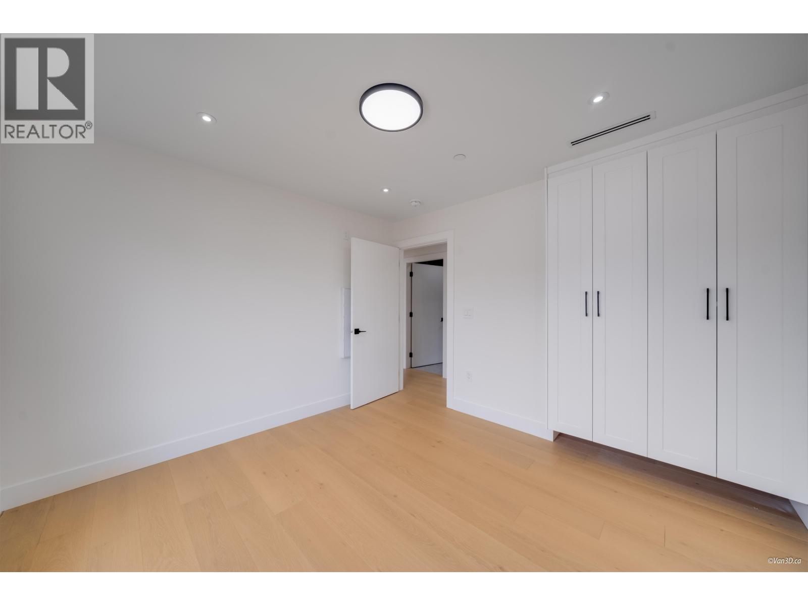 2 4463 Walden Street, Vancouver, British Columbia  V5V 3S4 - Photo 25 - R3116255