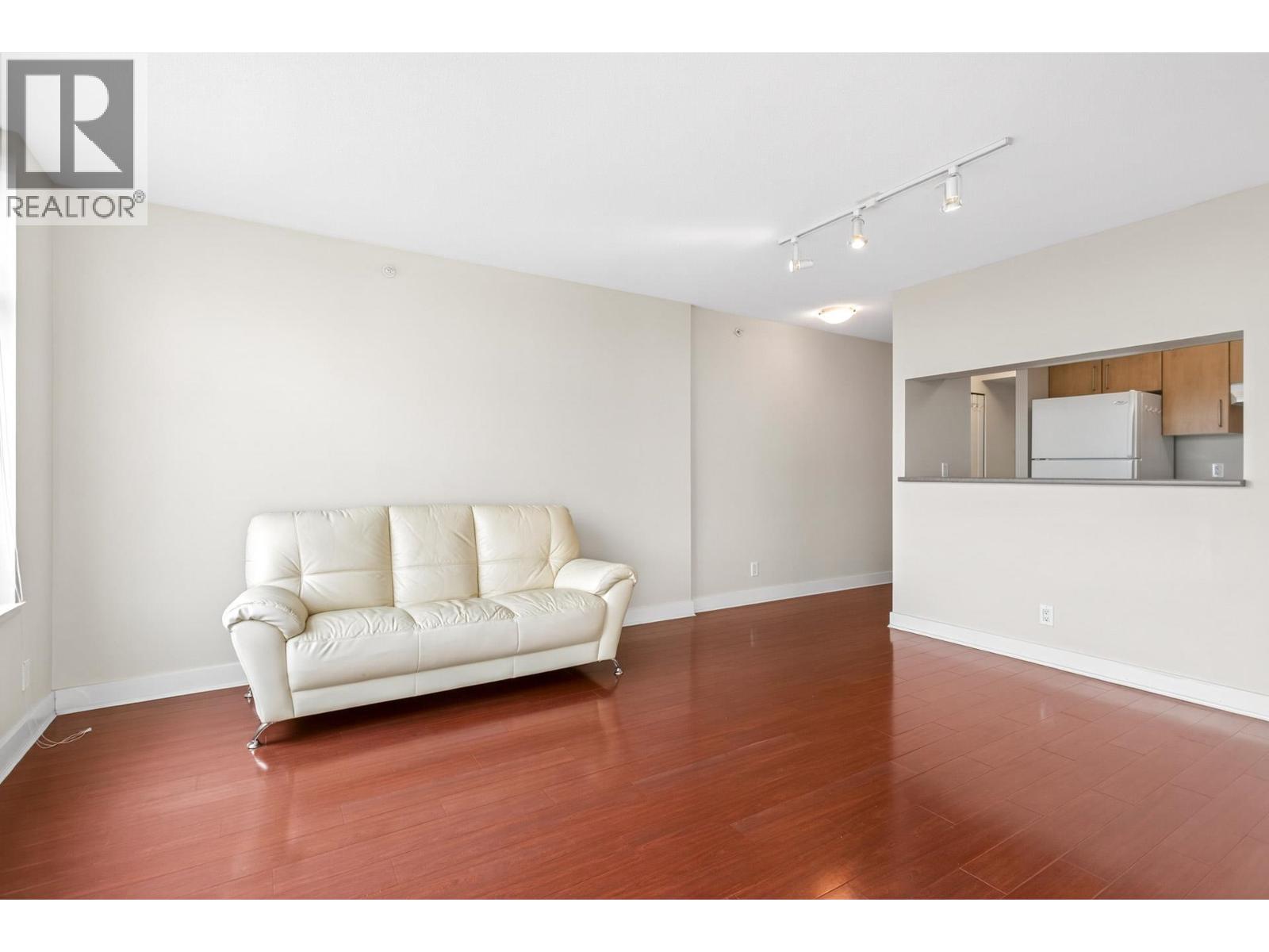 2502 5380 Oben Street, Vancouver, British Columbia  V5R 6H7 - Photo 12 - R3116261