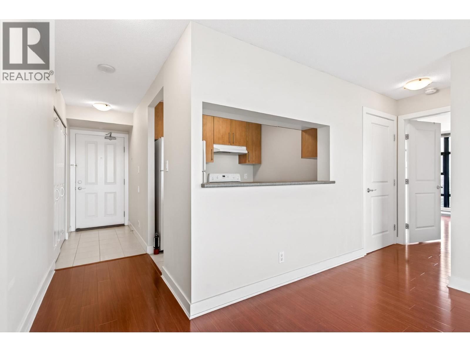 2502 5380 Oben Street, Vancouver, British Columbia  V5R 6H7 - Photo 5 - R3116261