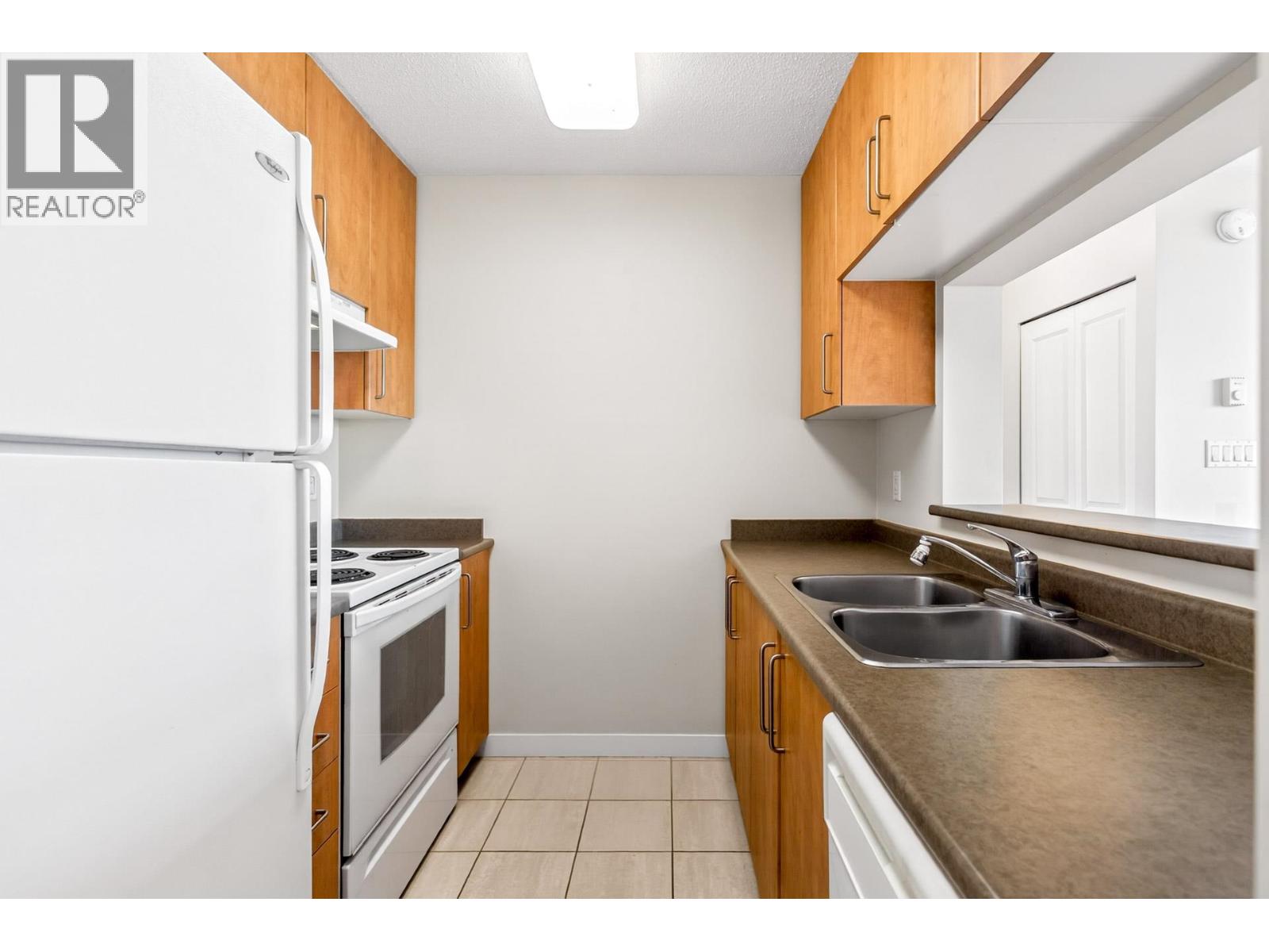 2502 5380 Oben Street, Vancouver, British Columbia  V5R 6H7 - Photo 7 - R3116261