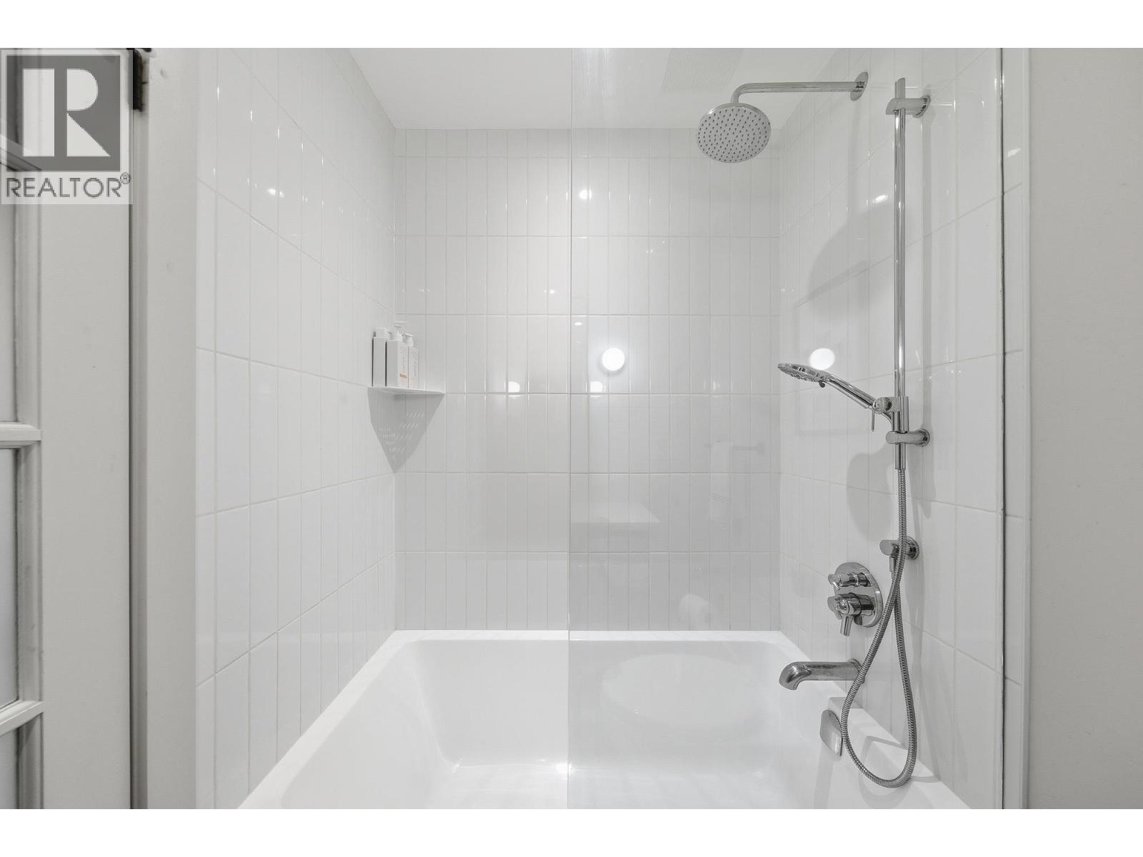 304 1825 W 8th Avenue, Vancouver, British Columbia  V6J 1V9 - Photo 16 - R3116267