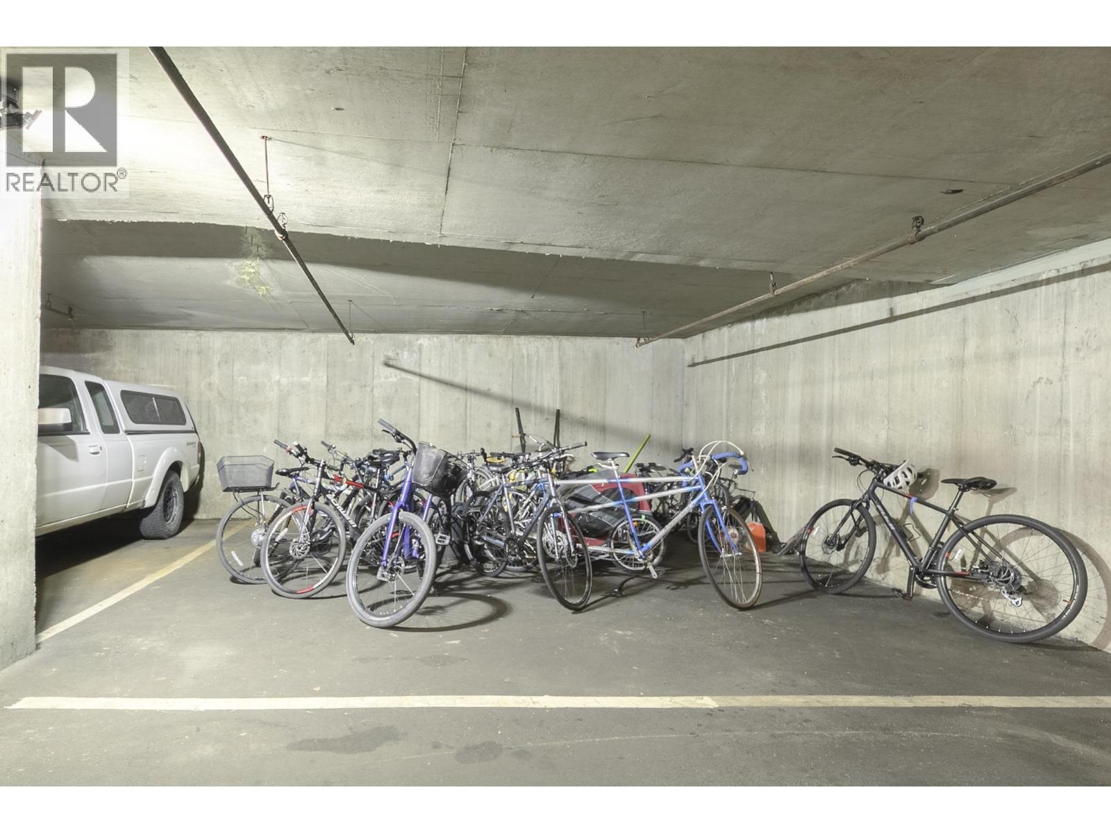 304 1825 W 8th Avenue, Vancouver, British Columbia  V6J 1V9 - Photo 31 - R3116267