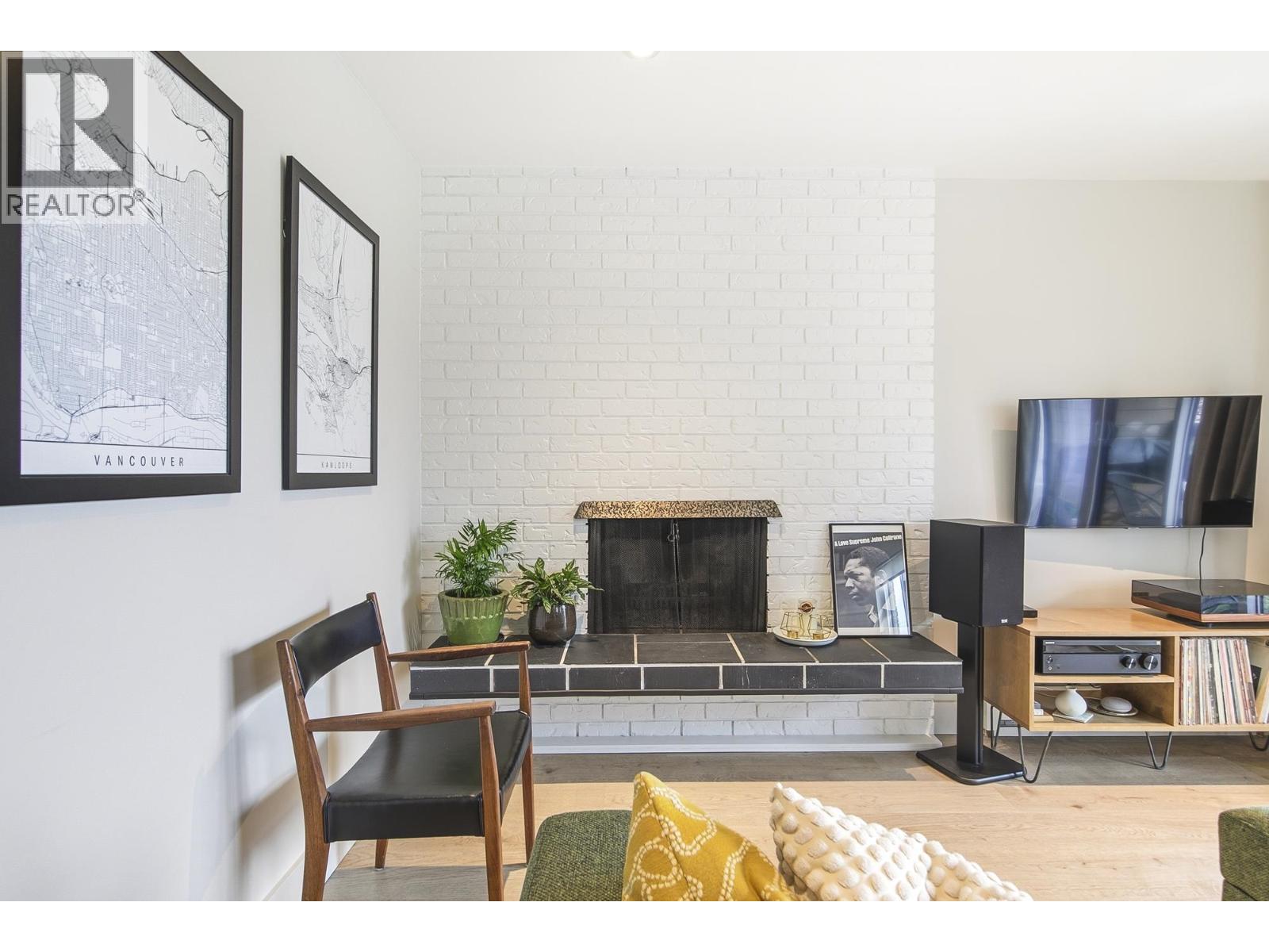 304 1825 W 8th Avenue, Vancouver, British Columbia  V6J 1V9 - Photo 4 - R3116267