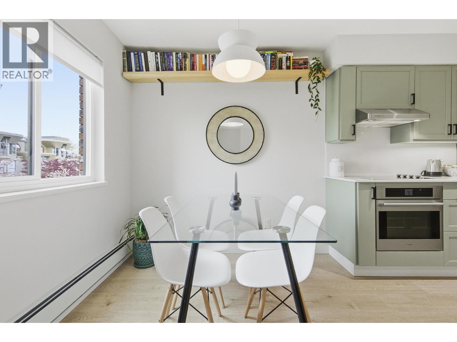 304 1825 W 8th Avenue, Vancouver, British Columbia  V6J 1V9 - Photo 6 - R3116267