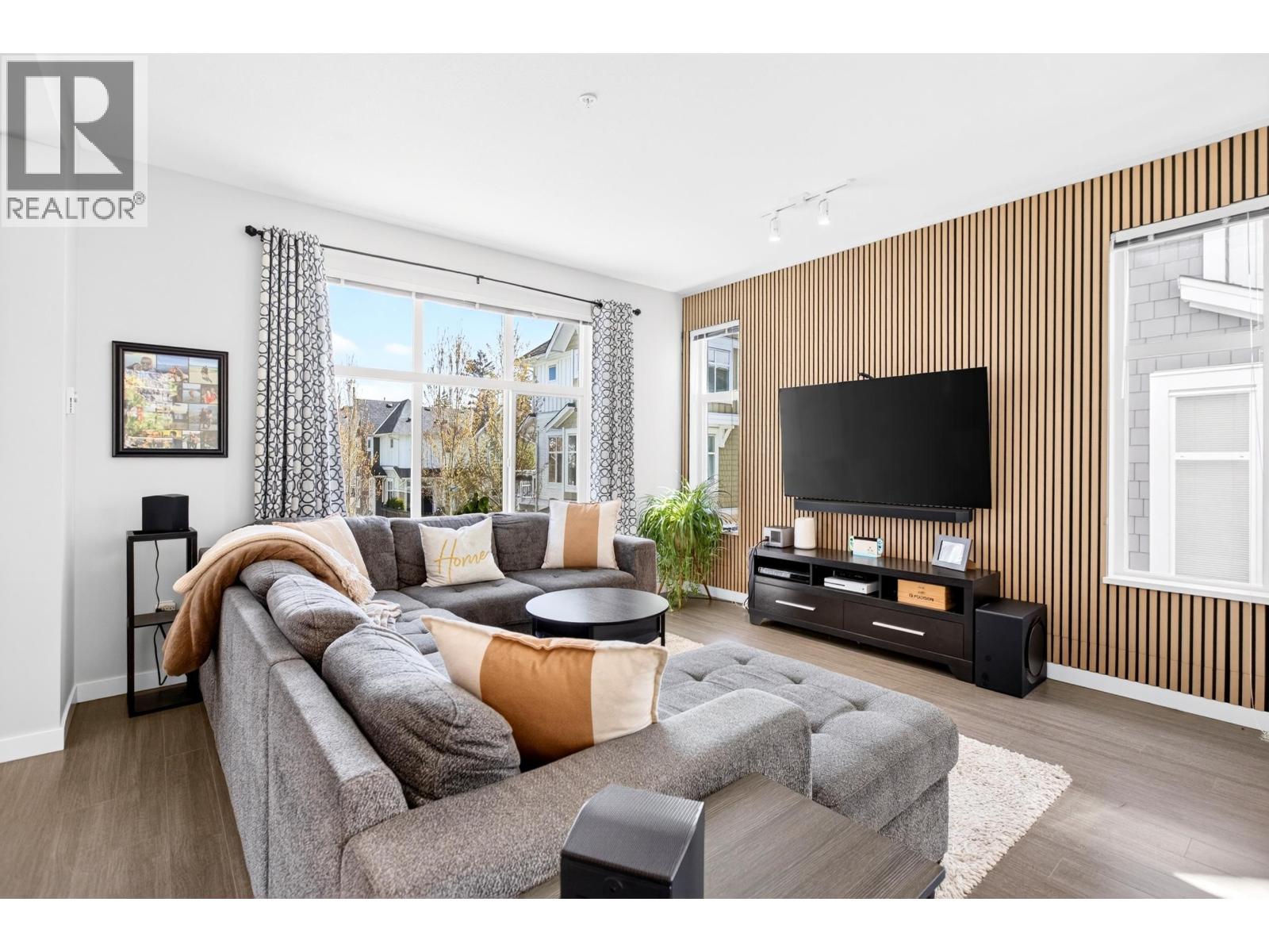 801 11295 Pazarena Place, Maple Ridge, British Columbia  V2X 4K9 - Photo 12 - R3116305