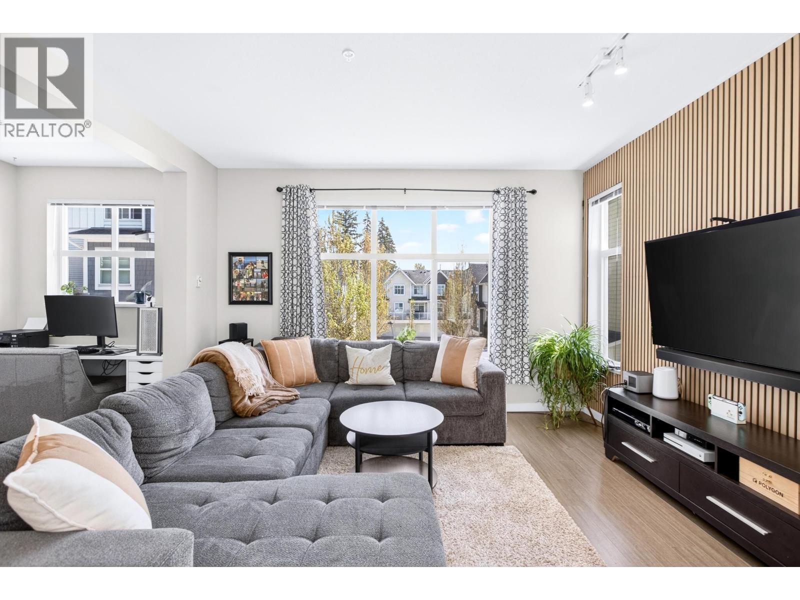 801 11295 Pazarena Place, Maple Ridge, British Columbia  V2X 4K9 - Photo 13 - R3116305