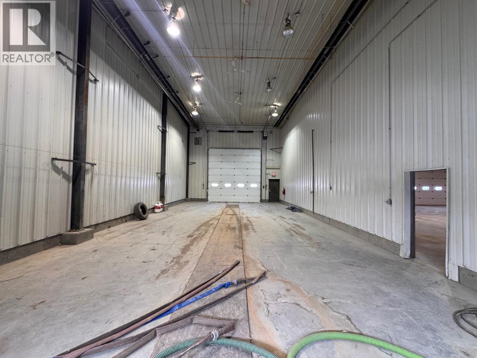 10241 Finning Frontage Road, Fort St. John, British Columbia  V1J 8A9 - Photo 11 - C8078260