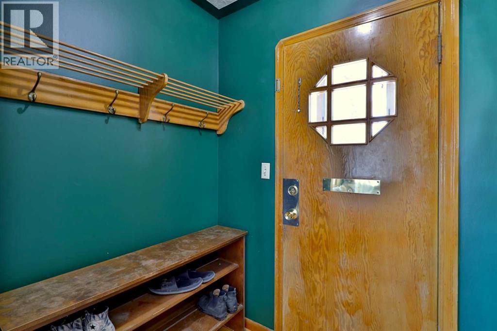 5409 50 Avenue, Camrose, Alberta  T4V 0T5 - Photo 5 - A2303605