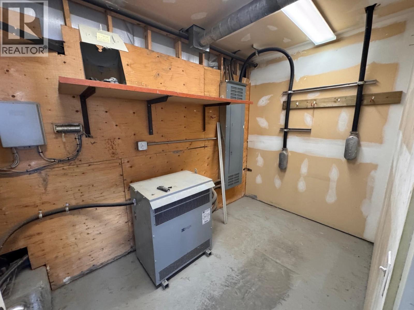 10241 Finning Frontage Road, Fort St. John, British Columbia  V1J 8A9 - Photo 16 - C8078260