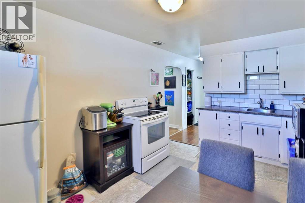 5409 50 Avenue, Camrose, Alberta  T4V 0T5 - Photo 28 - A2303605