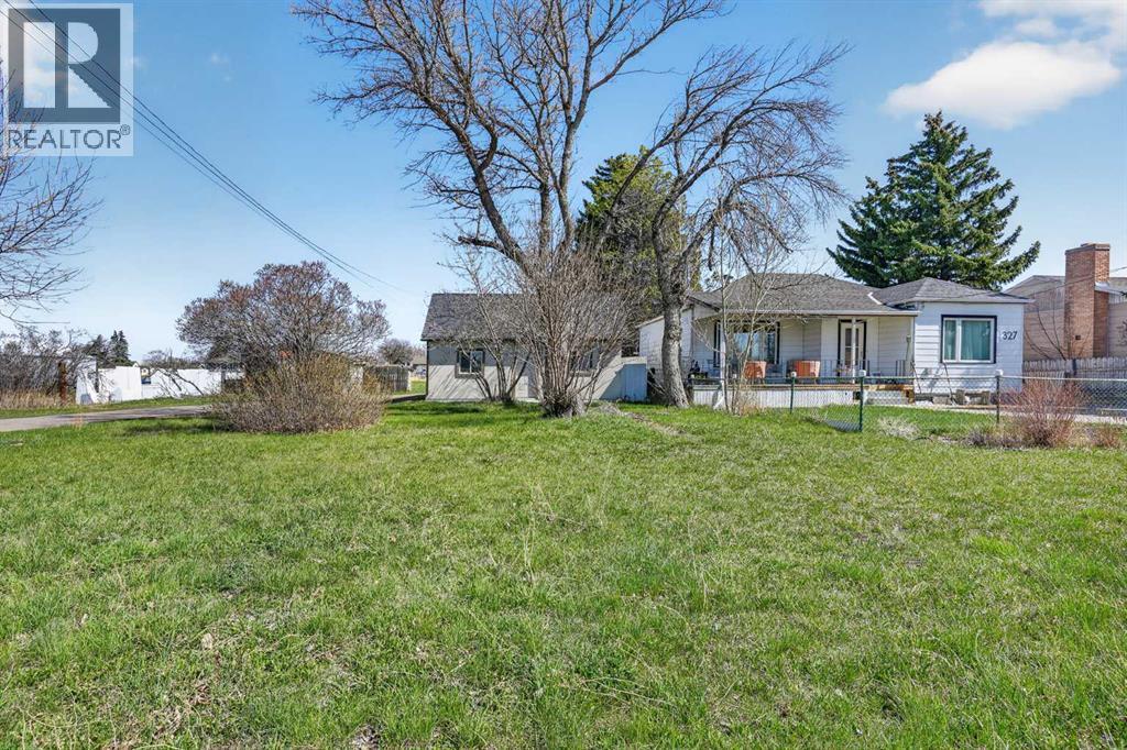 331 N 200 E, Raymond, Alberta  T0K 2S0 - Photo 25 - A2304419