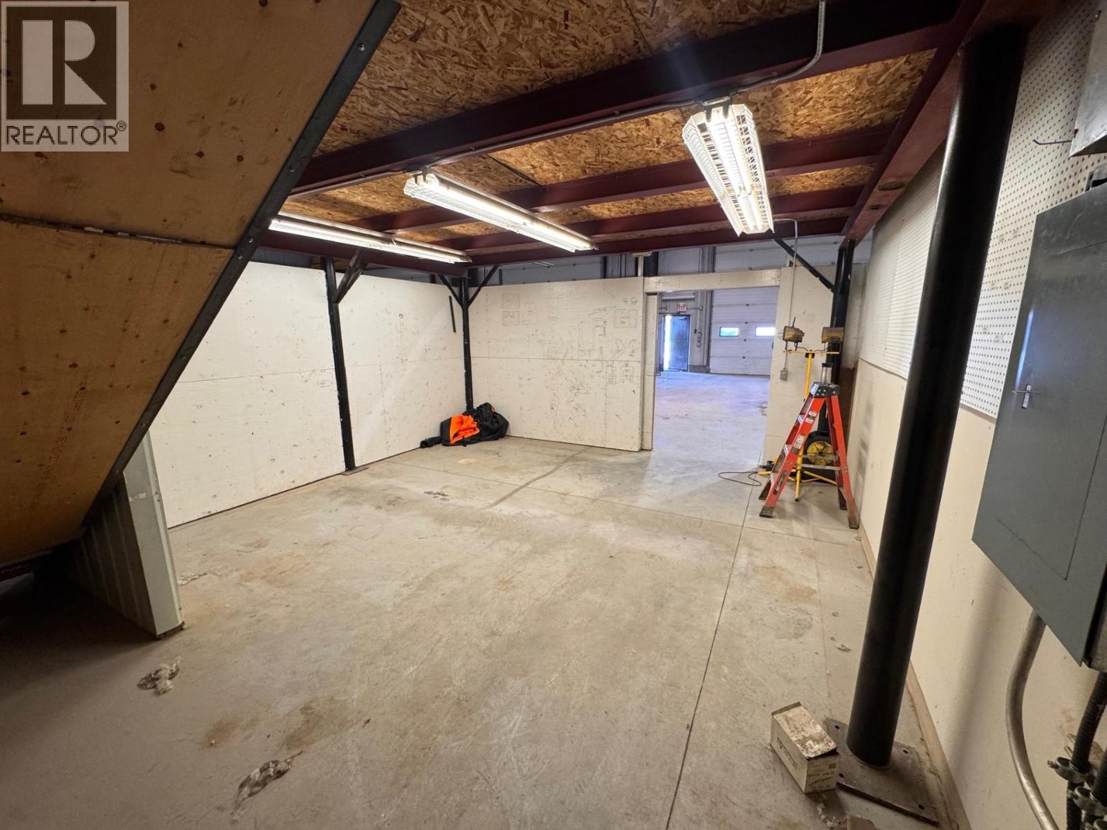 10241 Finning Frontage Road, Fort St. John, British Columbia  V1J 8A9 - Photo 12 - C8078260