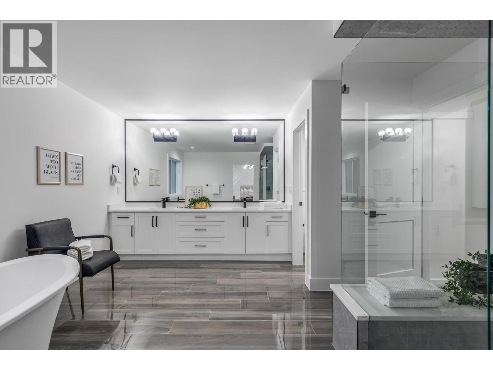 730 Schoolhouse Street, Coquitlam, British Columbia  V3J 5R9 - Photo 27 - R3115539