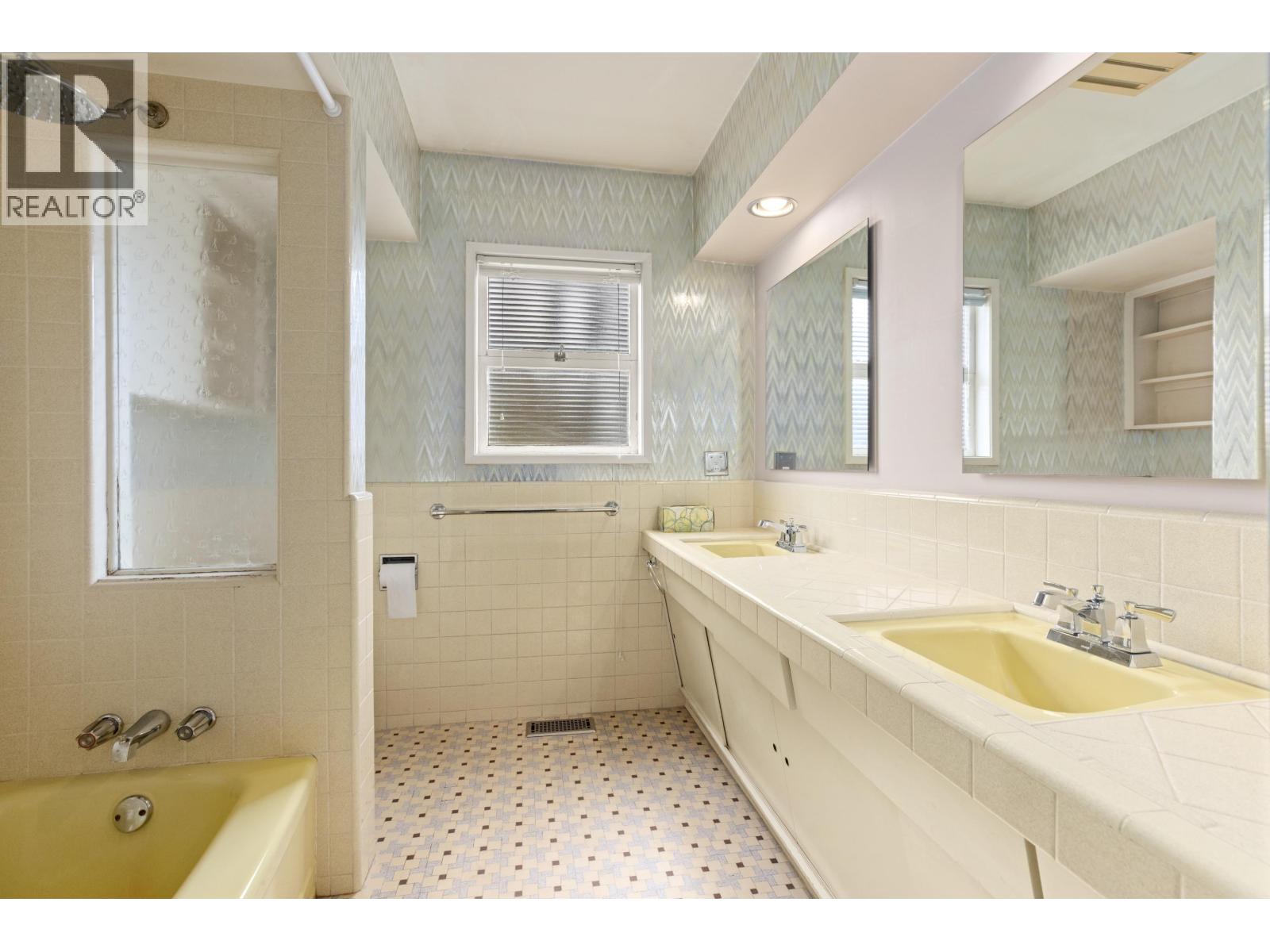 6297 Mackenzie Street, Vancouver, British Columbia  V6N 1H4 - Photo 21 - R3116269