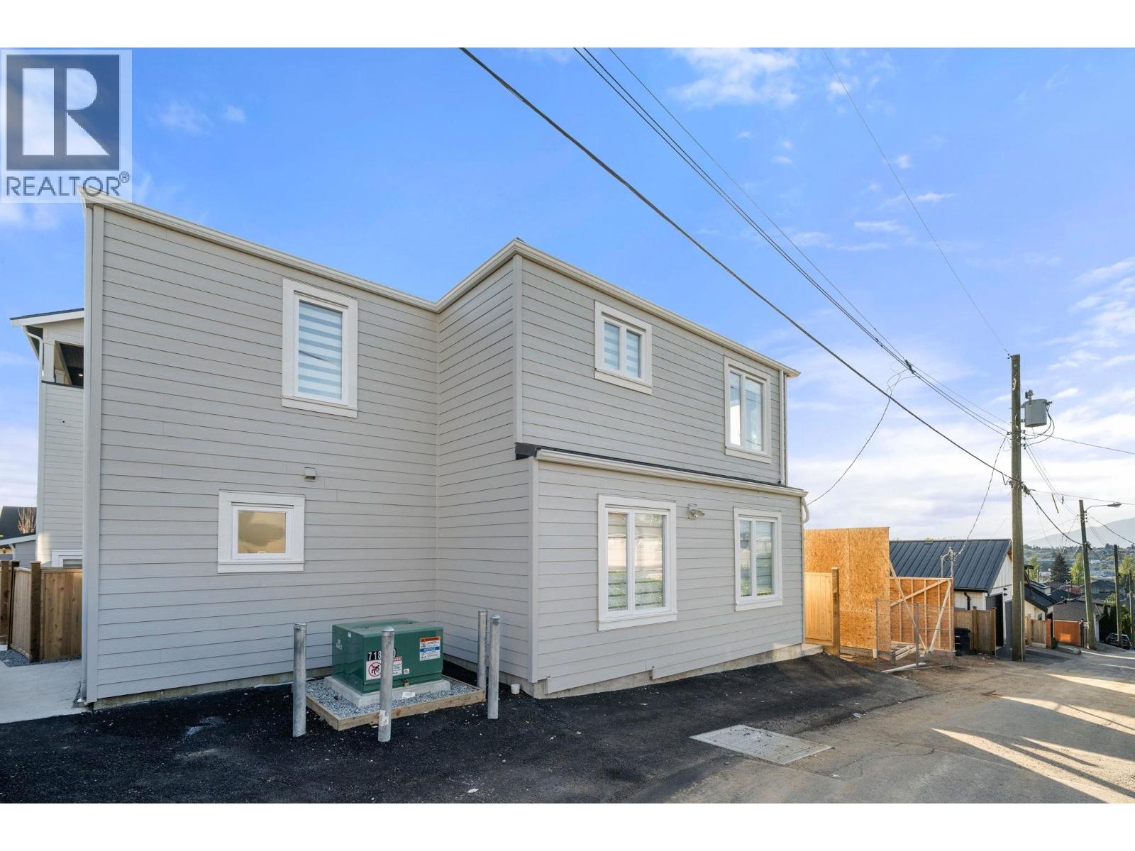 2 3583 Haida Drive, Vancouver, British Columbia  V5M 3Y9 - Photo 2 - R3116272