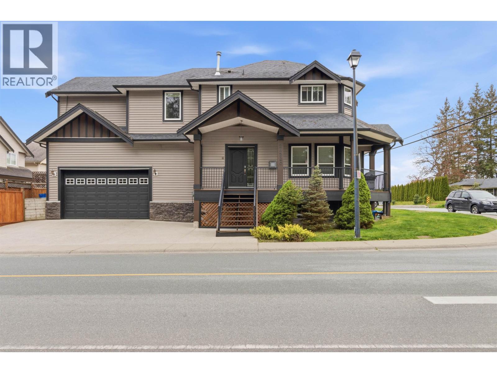 24230 104 AVENUE, Maple Ridge, British Columbia