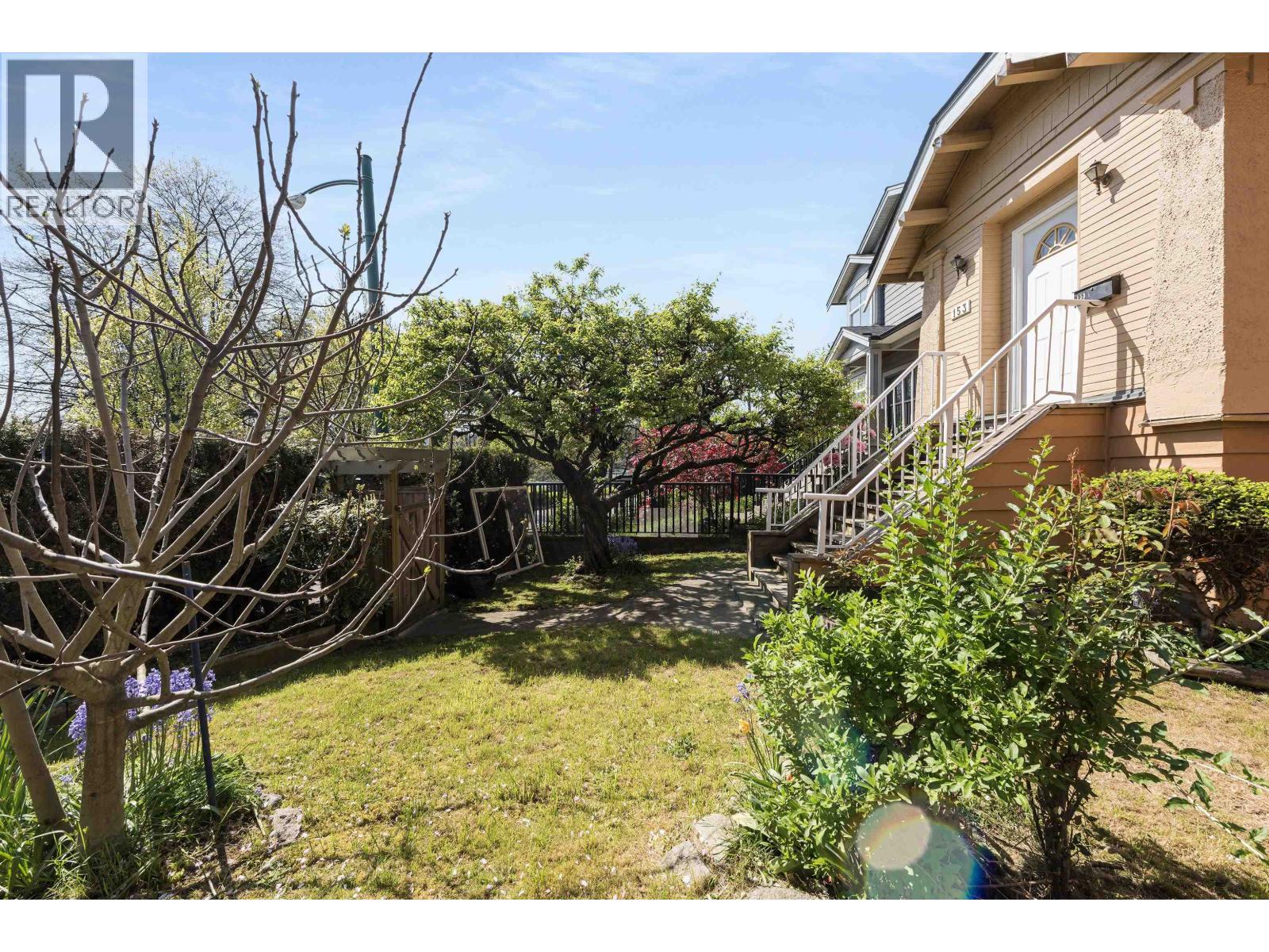 153 SE Marine Drive, Vancouver, British Columbia  V5X 2S2 - Photo 21 - R3116300