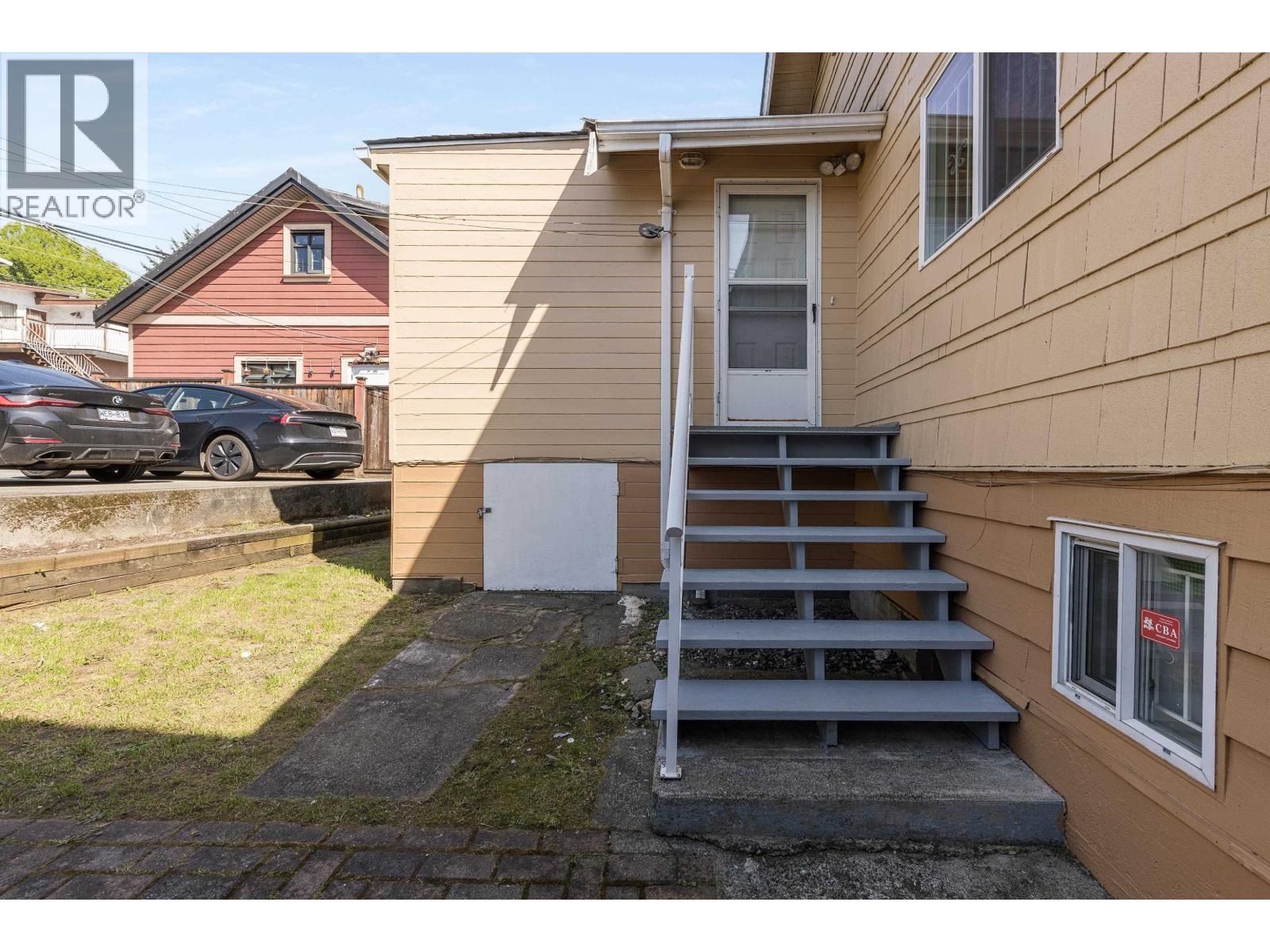 153 SE Marine Drive, Vancouver, British Columbia  V5X 2S2 - Photo 23 - R3116300