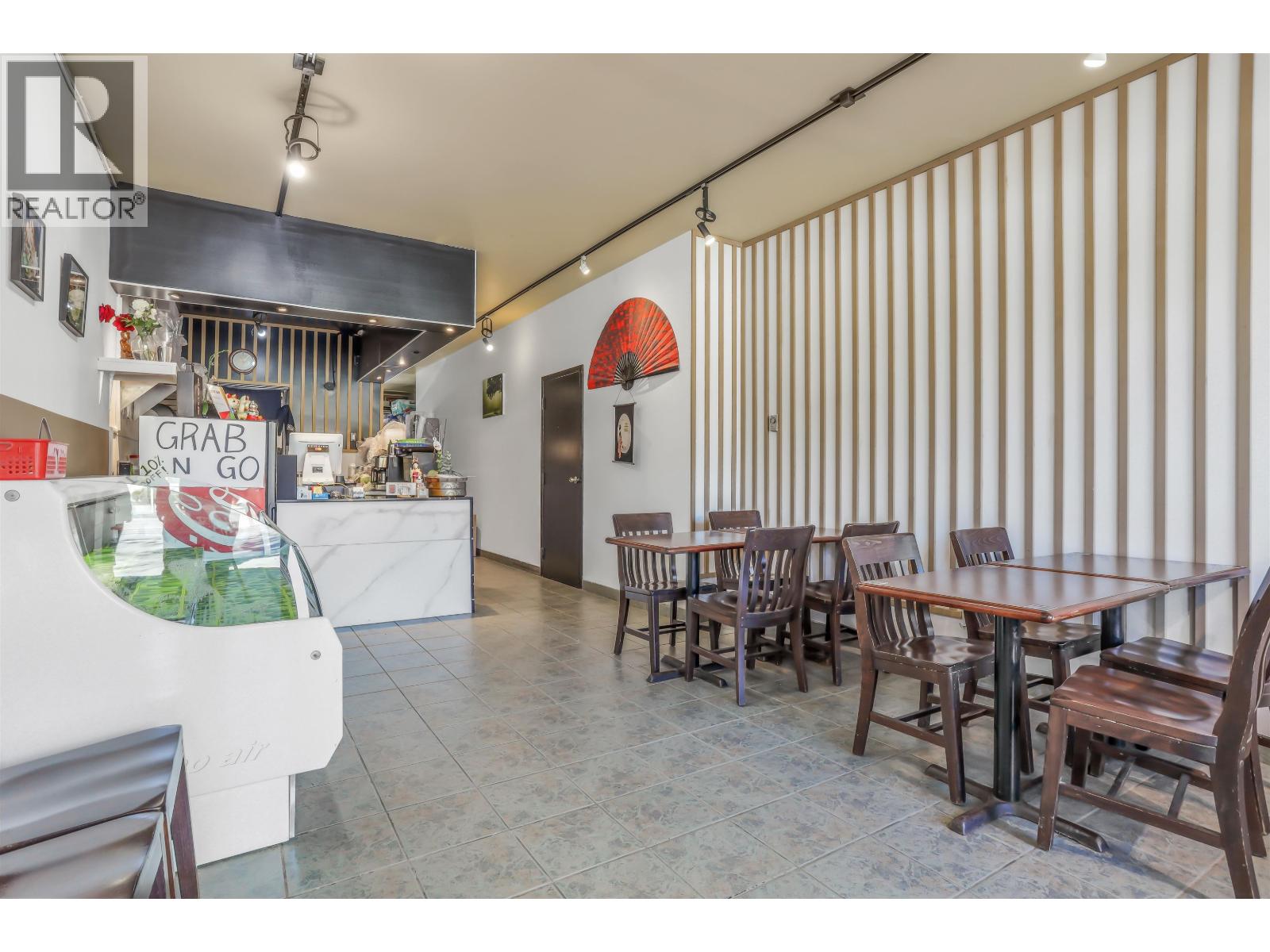 4572 W 10th Avenue, Vancouver, British Columbia  V6R 2J1 - Photo 6 - C8078255