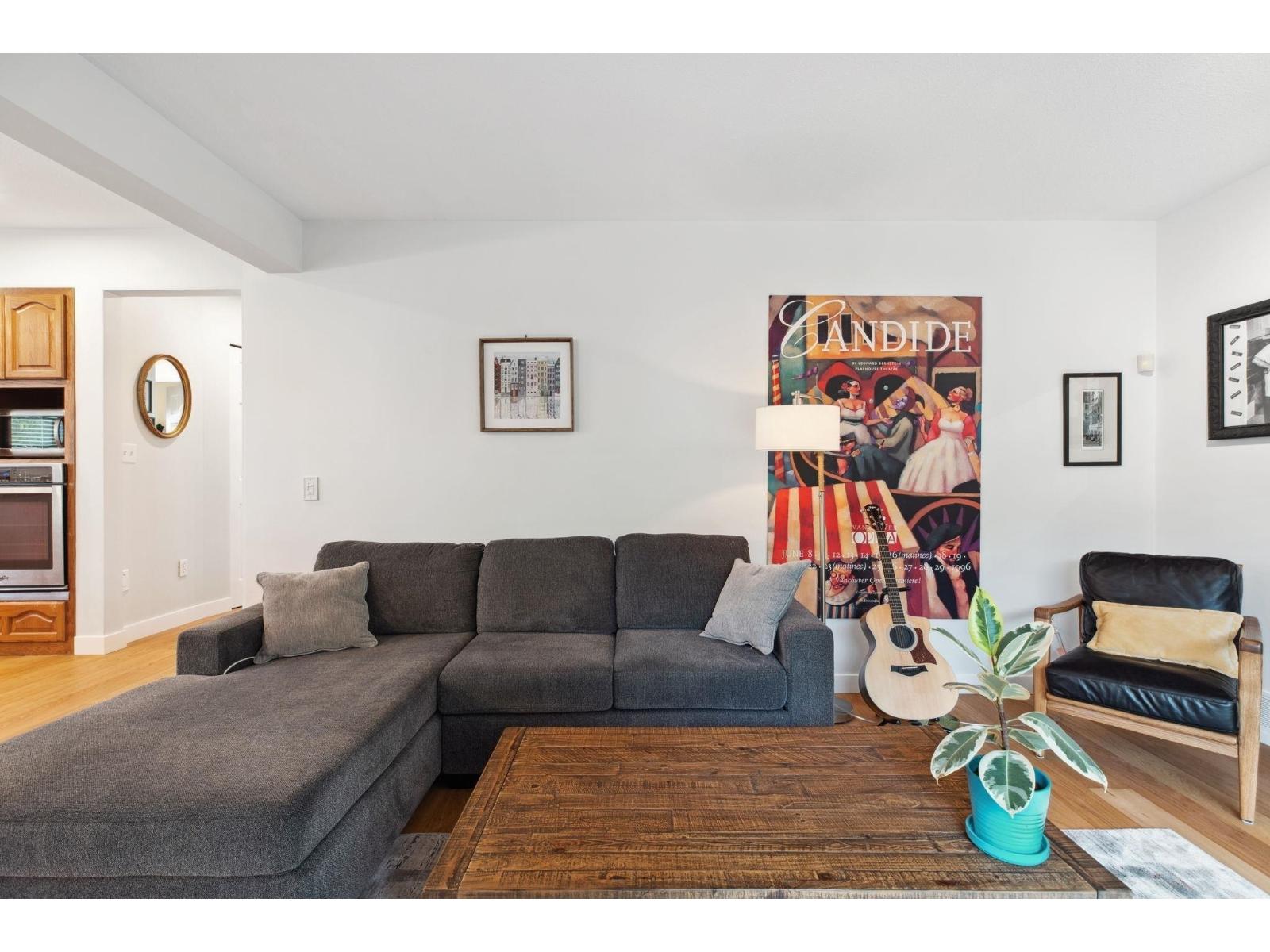 14370 83 Avenue, Surrey, British Columbia  V3W 0V7 - Photo 2 - R3115443