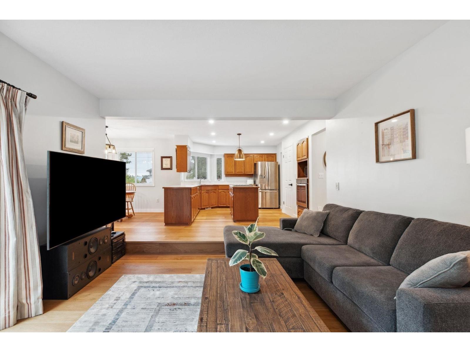 14370 83 Avenue, Surrey, British Columbia  V3W 0V7 - Photo 4 - R3115443