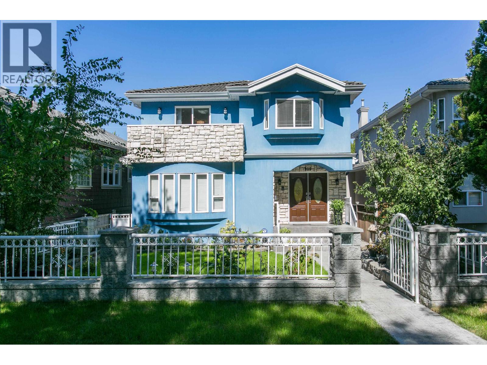 915 E 23RD AVENUE, Vancouver, British Columbia