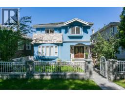 915 E 23RD AVENUE, Vancouver, British Columbia