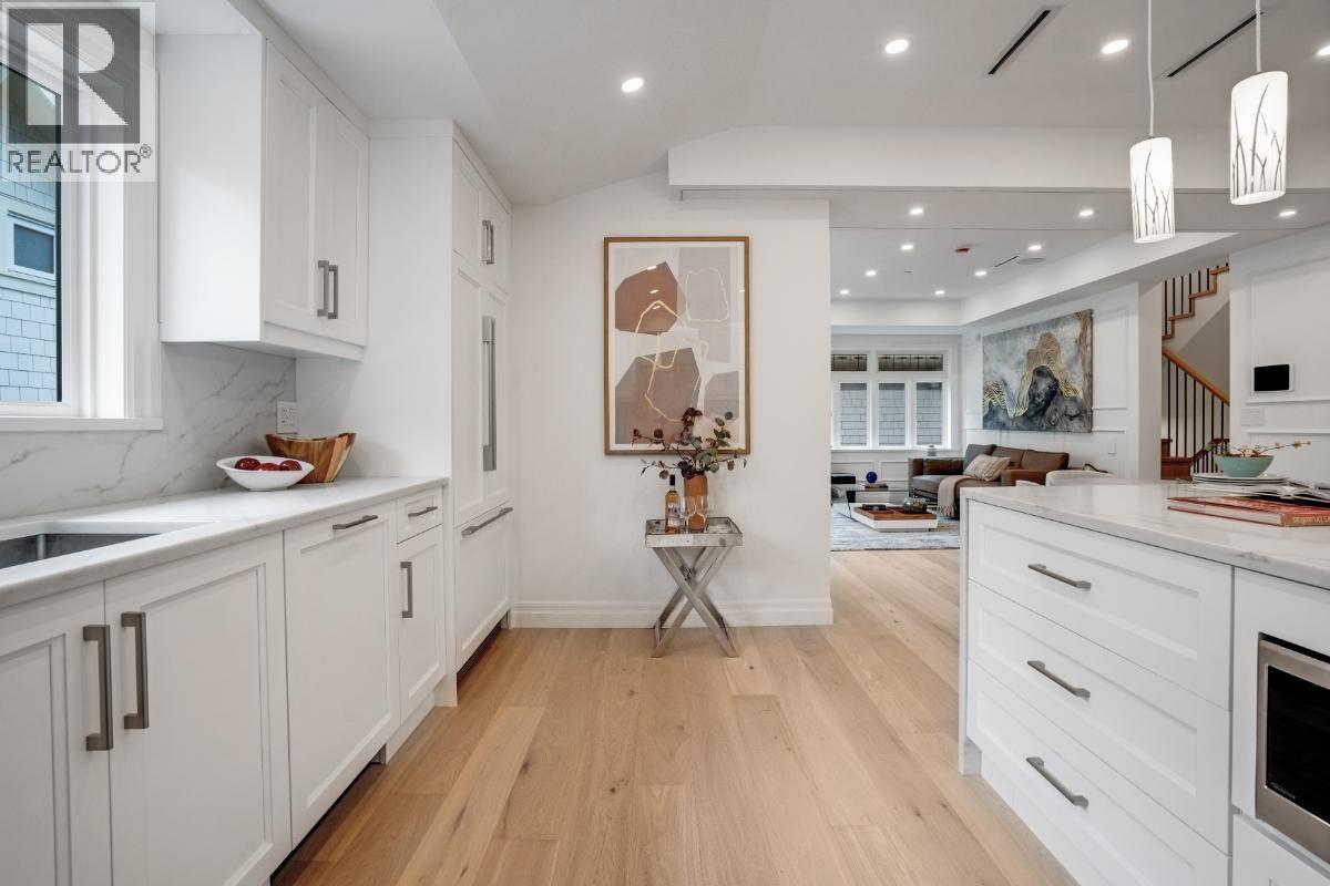 2012 W 15th Avenue, Vancouver, British Columbia  V6J 2L5 - Photo 14 - R3115181