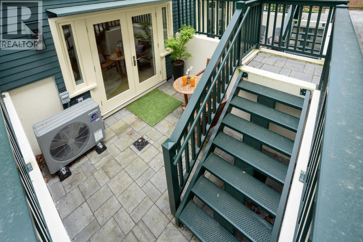 2012 W 15th Avenue, Vancouver, British Columbia  V6J 2L5 - Photo 30 - R3115181