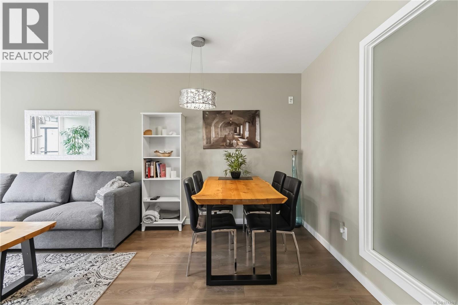 213 517 Fisgard St, Victoria, British Columbia  V8W 0C5 - Photo 8 - 1033178