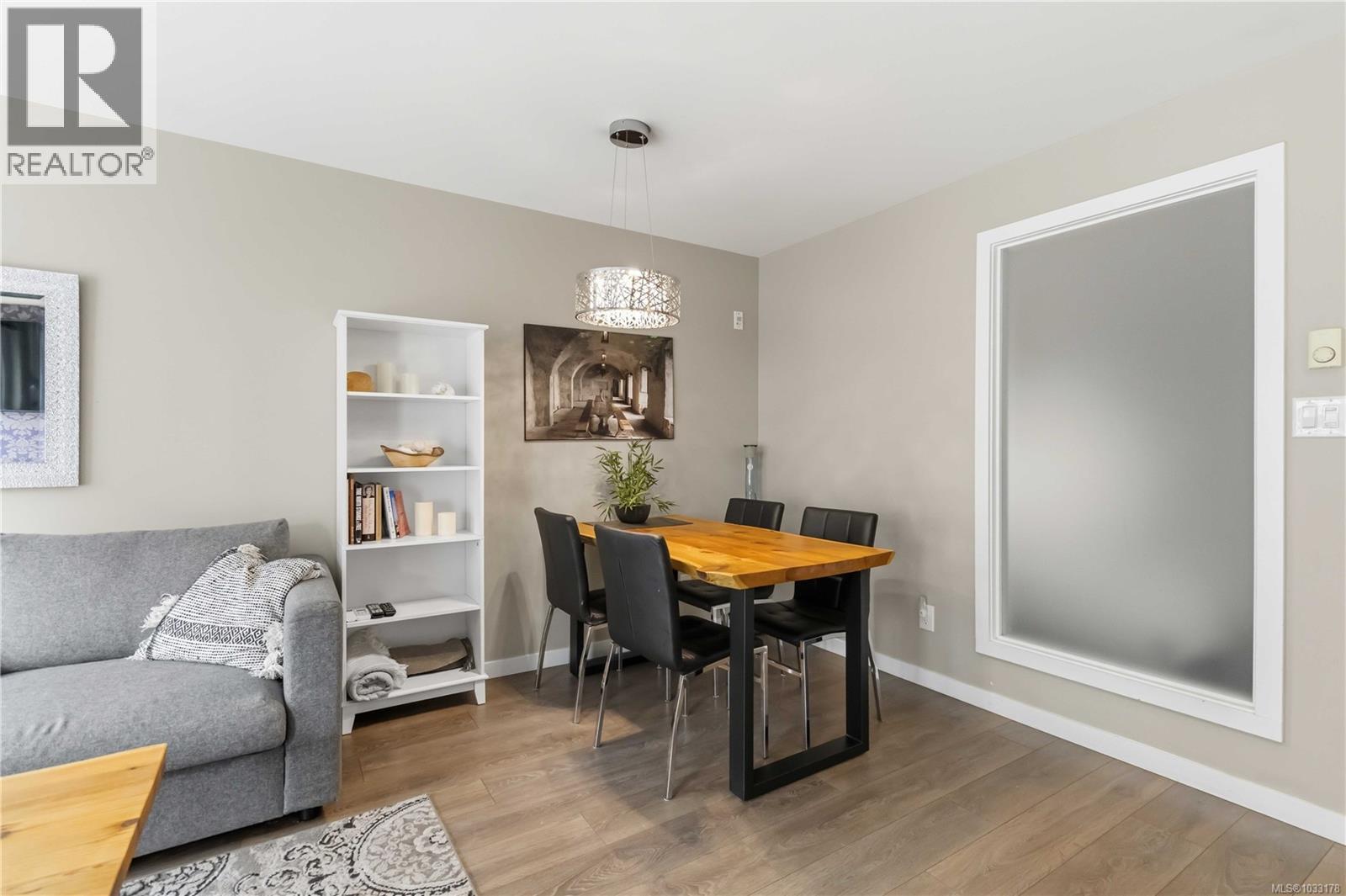 213 517 Fisgard St, Victoria, British Columbia  V8W 0C5 - Photo 7 - 1033178