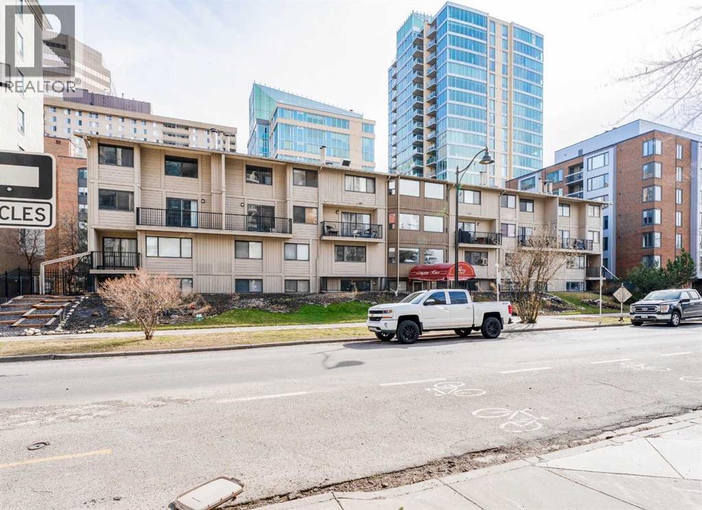 31, 821 3 Avenue SW, Calgary, Alberta