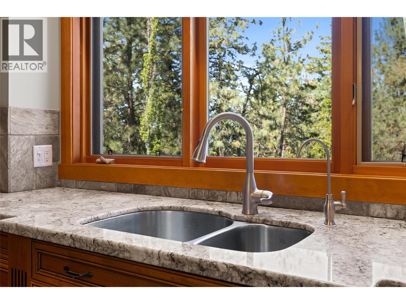 4150 Seddon Road, Kelowna, British Columbia  V1W 4C9 - Photo 25 - 10385003