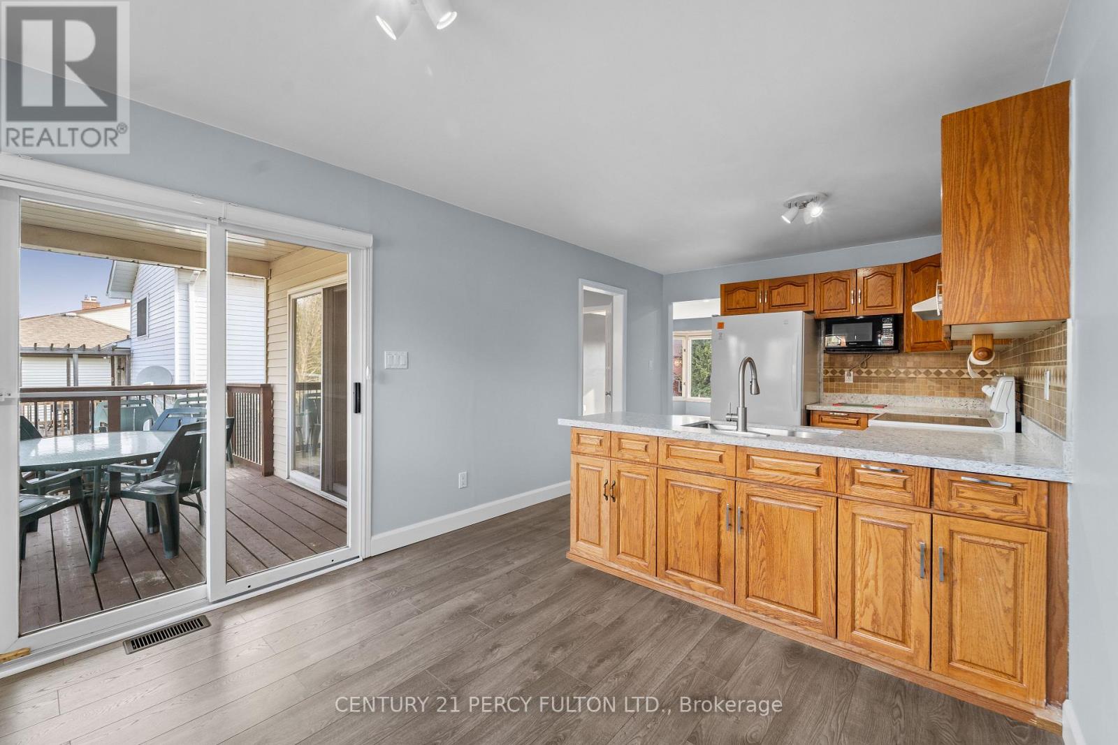 34 Kingswood Drive, Clarington, Ontario  L1E 1G2 - Photo 11 - E13050278