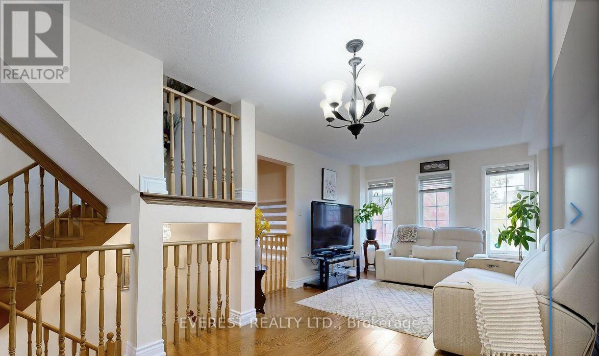 126 Conn Smythe Drive, Toronto (Scarborough Village), Ontario  M1J 3P5 - Photo 10 - E13050292