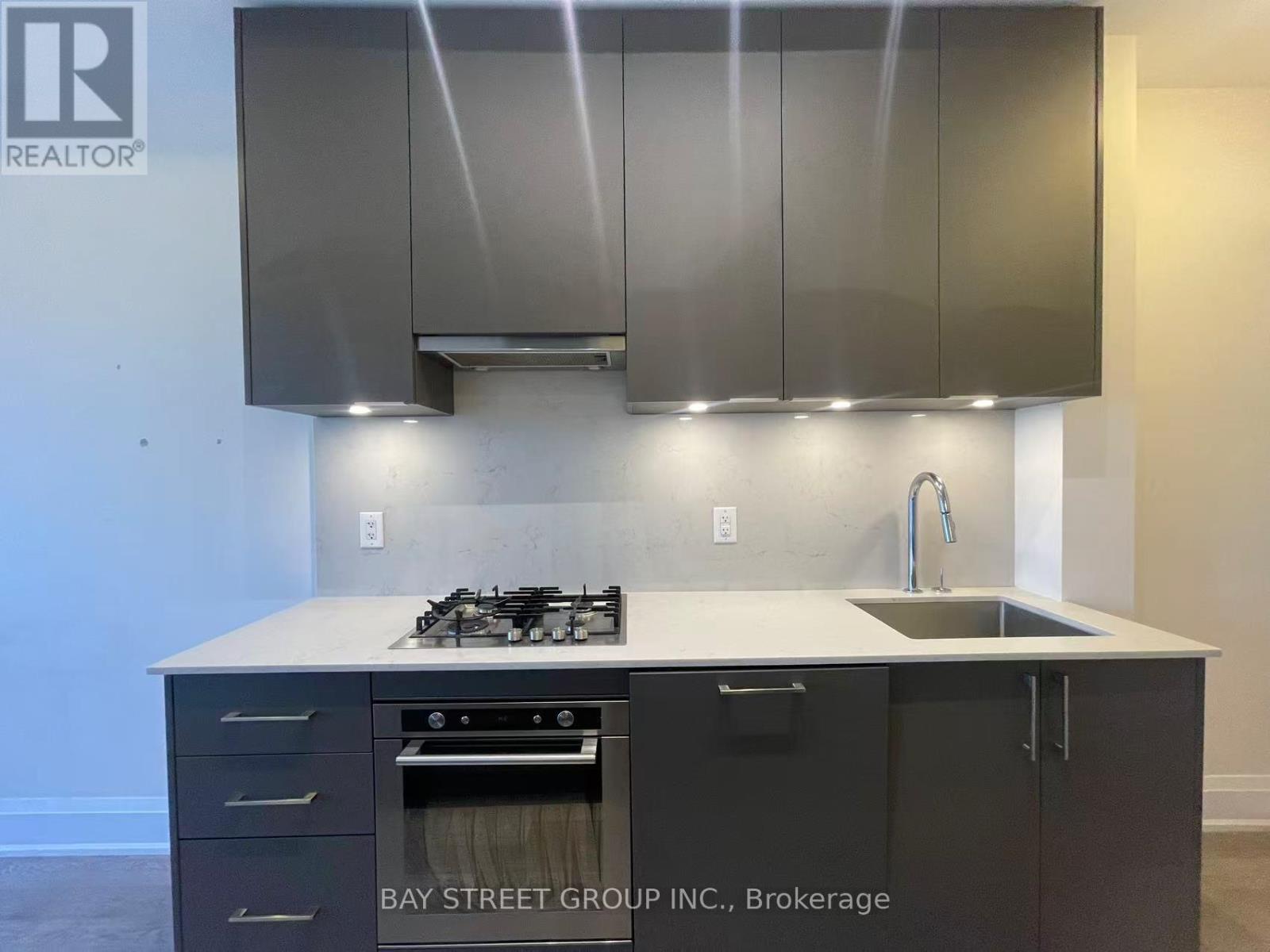 1105 - 88 Cumberland Street, Toronto, Ontario  M5R 1A3 - Photo 4 - C12938140