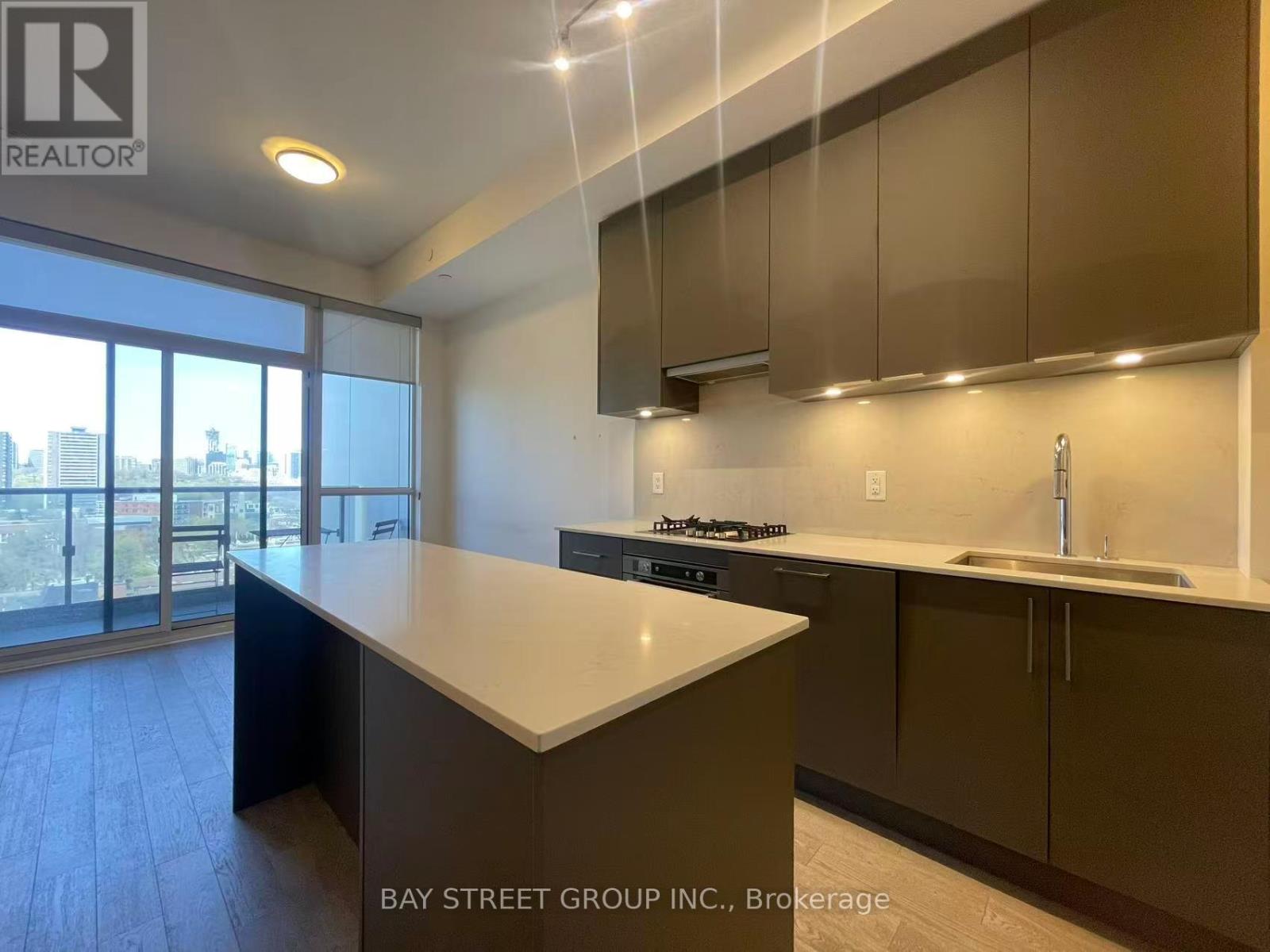 1105 - 88 Cumberland Street, Toronto, Ontario  M5R 1A3 - Photo 3 - C12938140