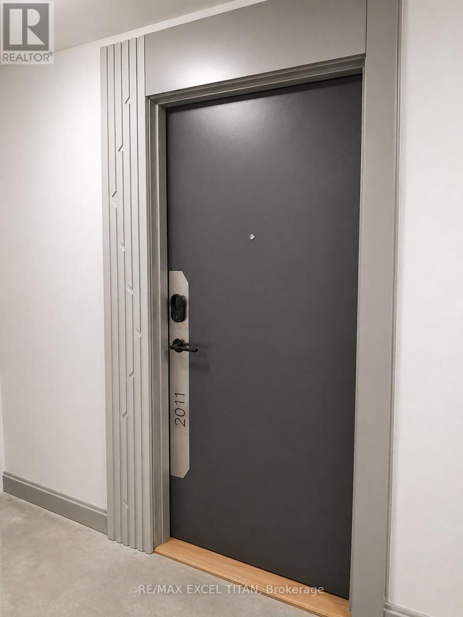 #2011 - 105 Oneida Crescent, Richmond Hill, Ontario  L4B 0H6 - Photo 2 - N13049840