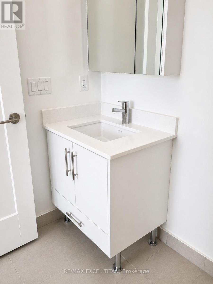 #2011 - 105 Oneida Crescent, Richmond Hill, Ontario  L4B 0H6 - Photo 17 - N13049840