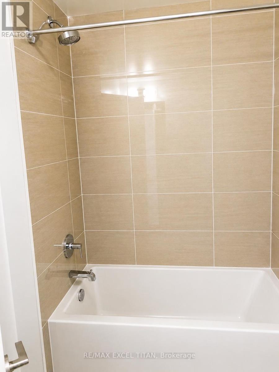 #2011 - 105 Oneida Crescent, Richmond Hill, Ontario  L4B 0H6 - Photo 8 - N13049840