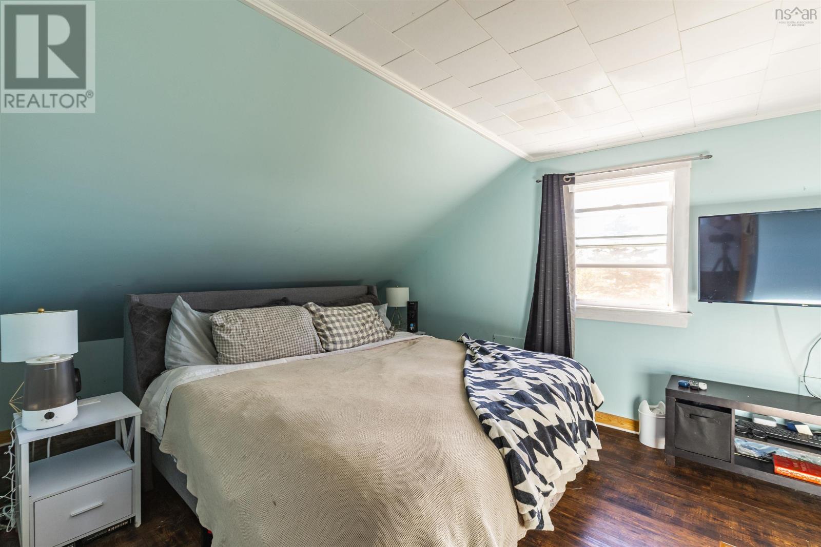 41 School Street, Lower West Pubnico, Nova Scotia  B0W 2C0 - Photo 15 - 202525668