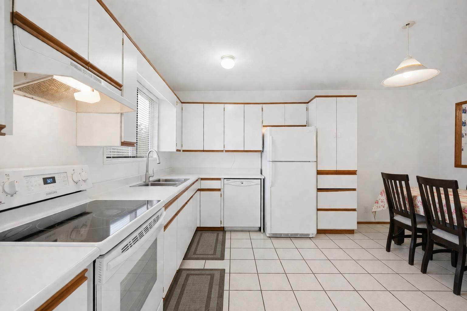 13242 67 Avenue, Surrey, British Columbia  V3W 7J2 - Photo 7 - R3112839