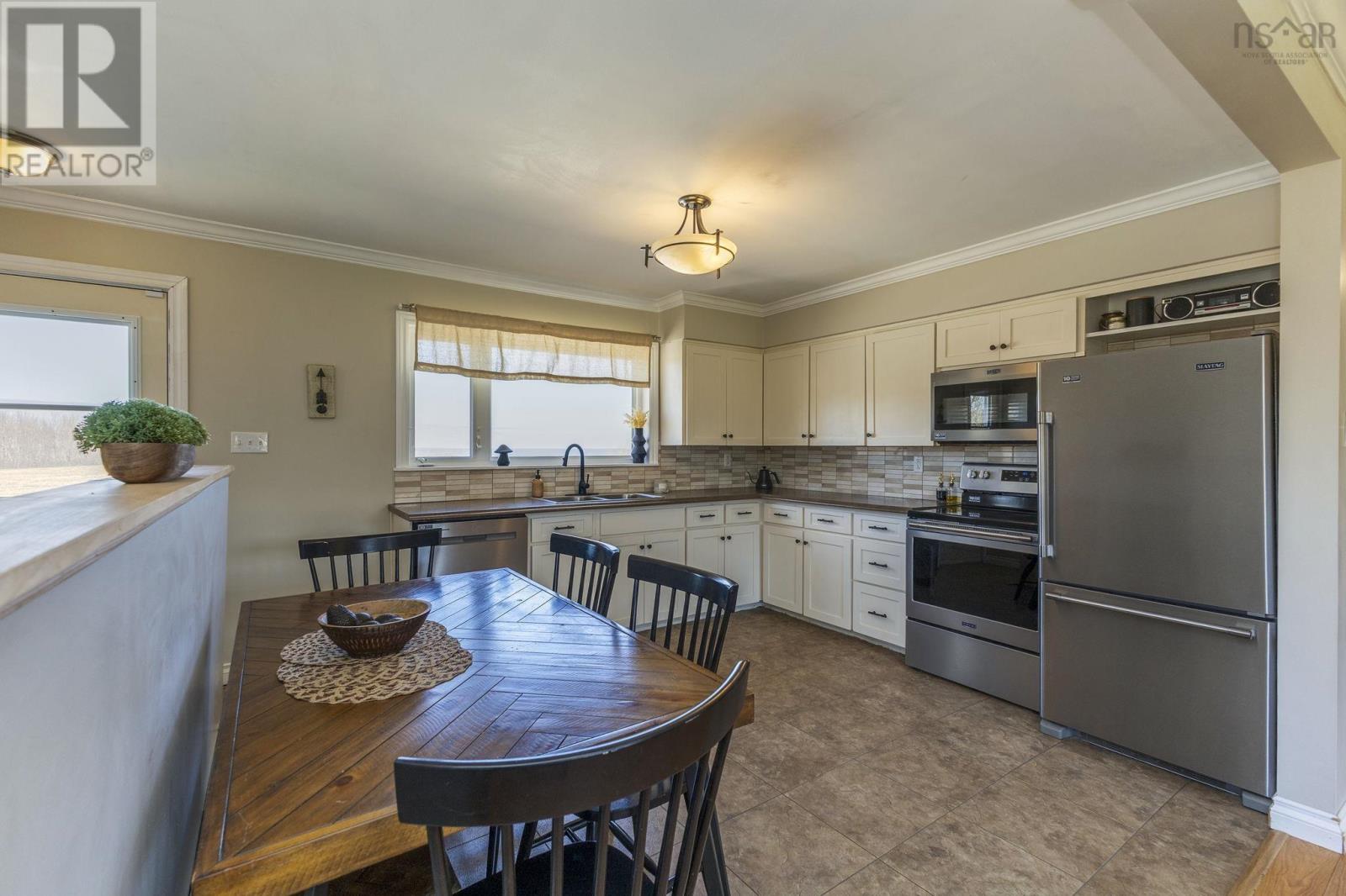 5851 Little Harbour Road, Kings Head, Nova Scotia  B2H 5C4 - Photo 9 - 202608757