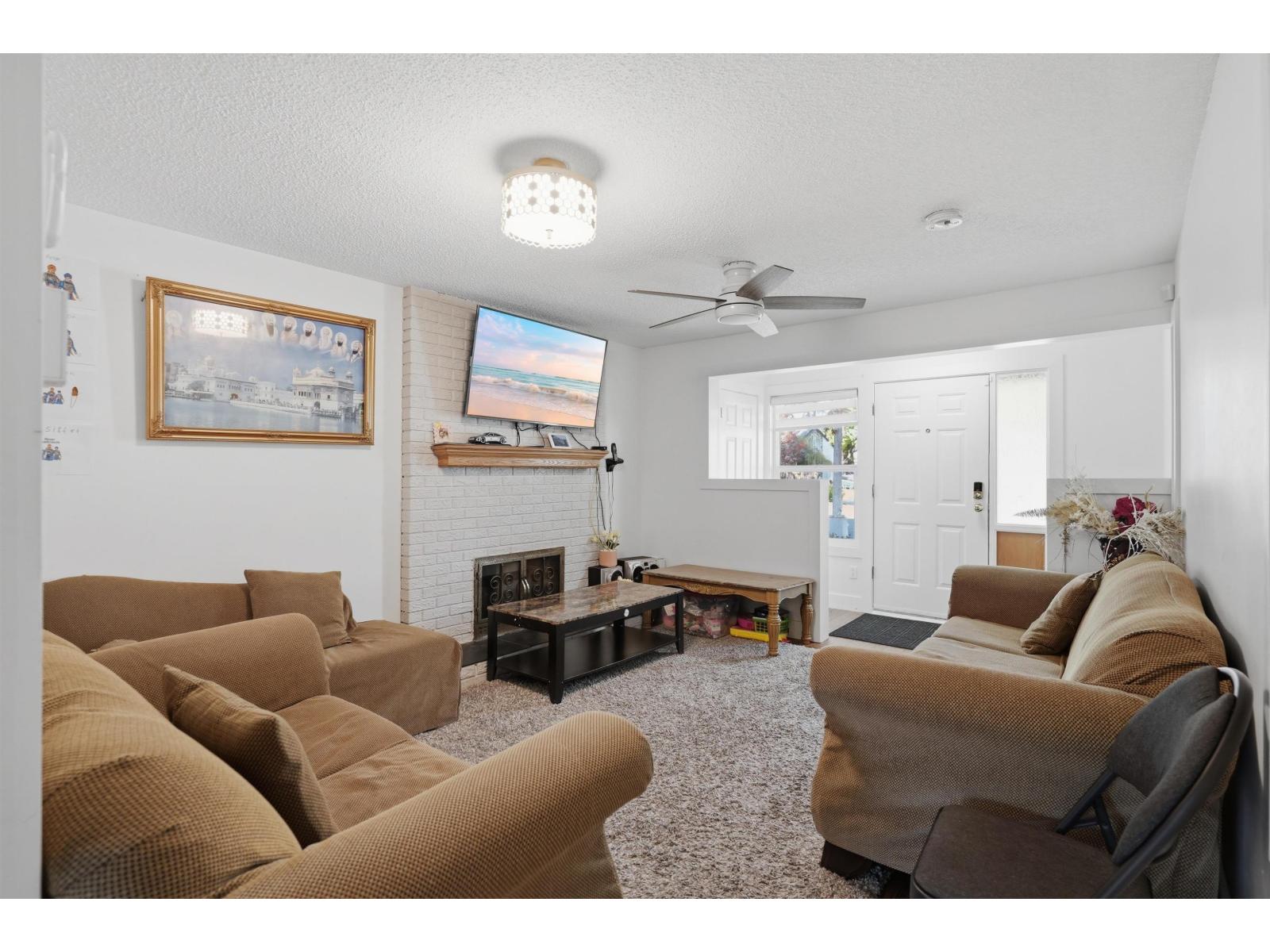 13242 67 Avenue, Surrey, British Columbia  V3W 7J2 - Photo 4 - R3112839