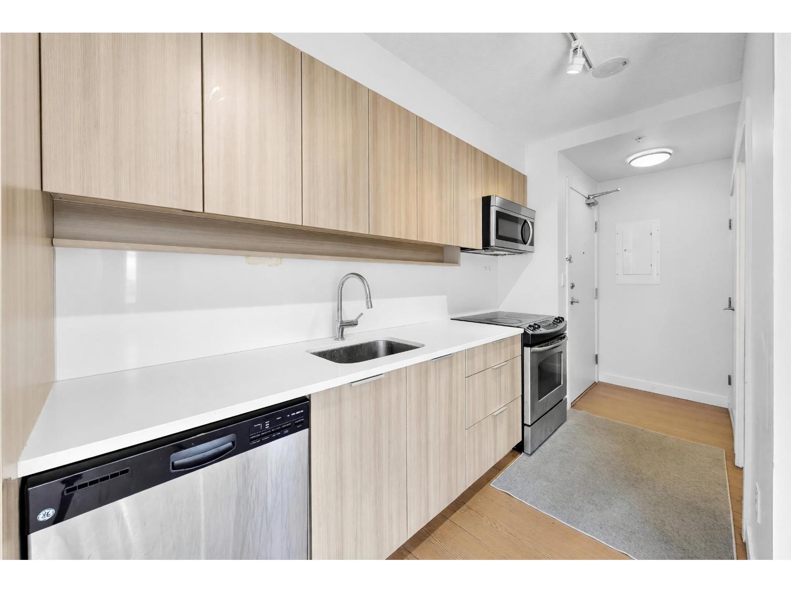 2709 13308 Central Avenue, Surrey, British Columbia  V3T 0M4 - Photo 4 - R3114910