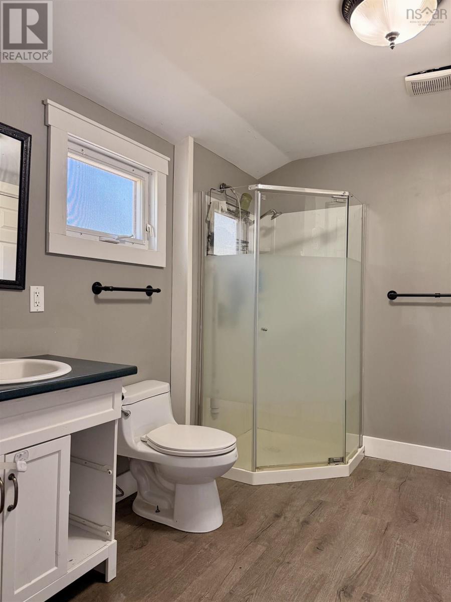 225 Water Street, Shelburne, Nova Scotia  B0T 1W0 - Photo 14 - 202608758