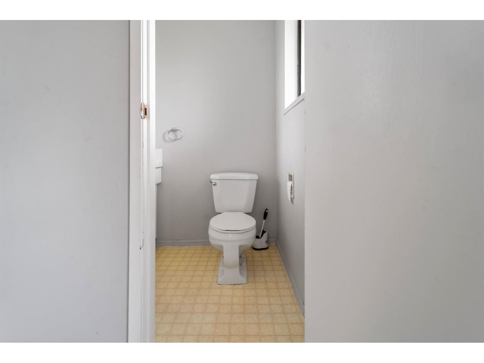 11516 Parkwood Place, Delta, British Columbia  V4C 7L1 - Photo 12 - R3116283