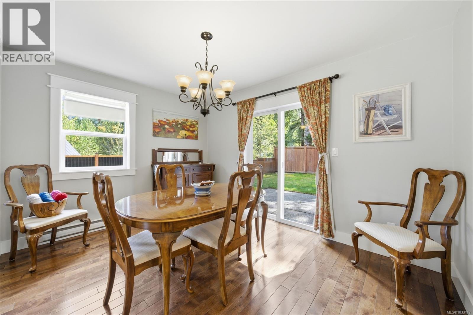 100 Comiaken Ave, Lake Cowichan, British Columbia  V0R 2G0 - Photo 12 - 1033117