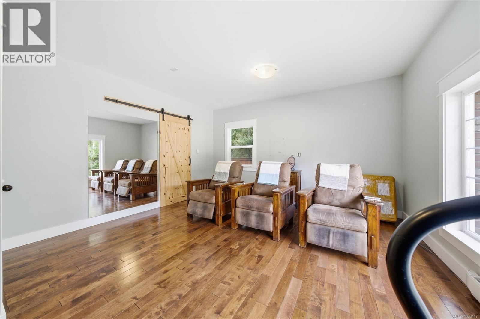 100 Comiaken Ave, Lake Cowichan, British Columbia  V0R 2G0 - Photo 26 - 1033117