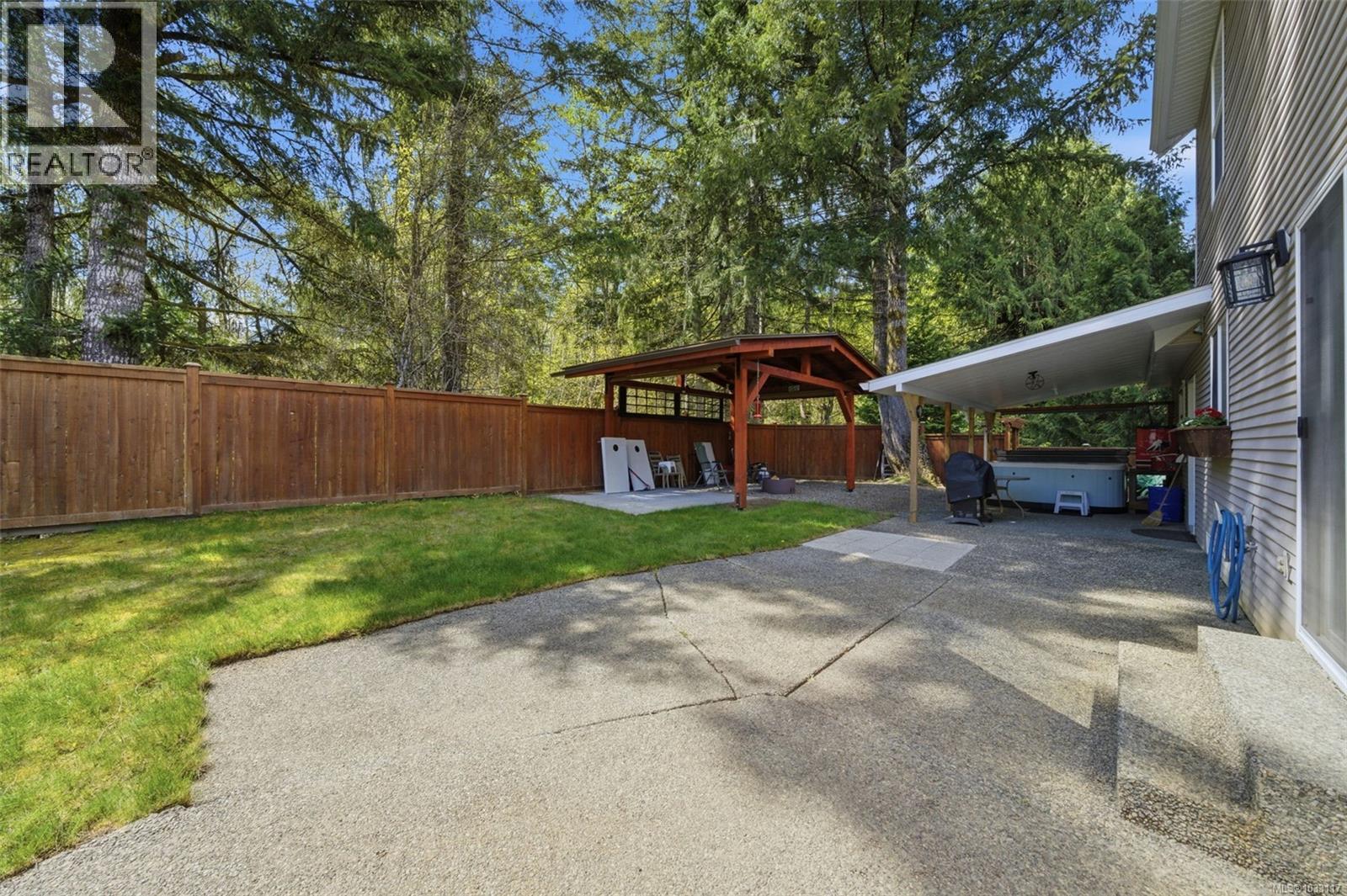 100 Comiaken Ave, Lake Cowichan, British Columbia  V0R 2G0 - Photo 32 - 1033117